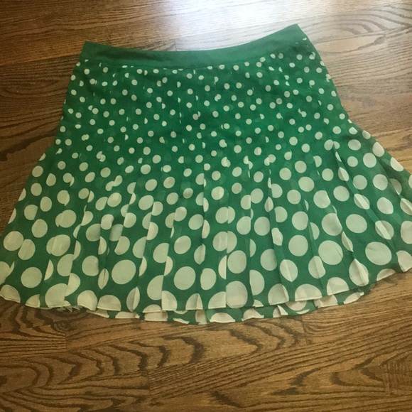 Boden Dresses & Skirts - Boden kelly green and off white polka dot skirt